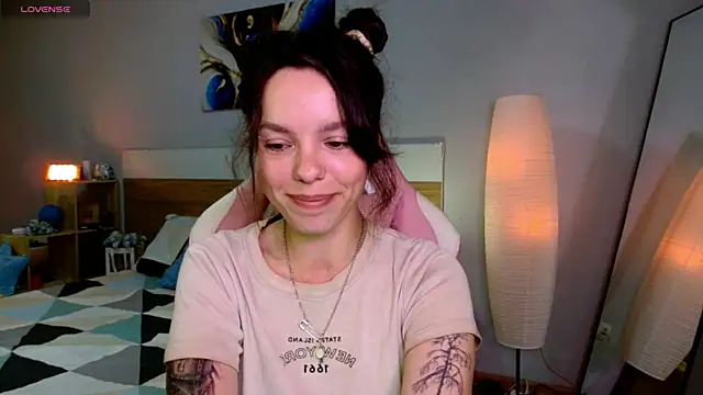 Snapshot of Maya_Campbell chatting on 4, 7, 2026 Maya Campbell online show from 4, 7, 2026