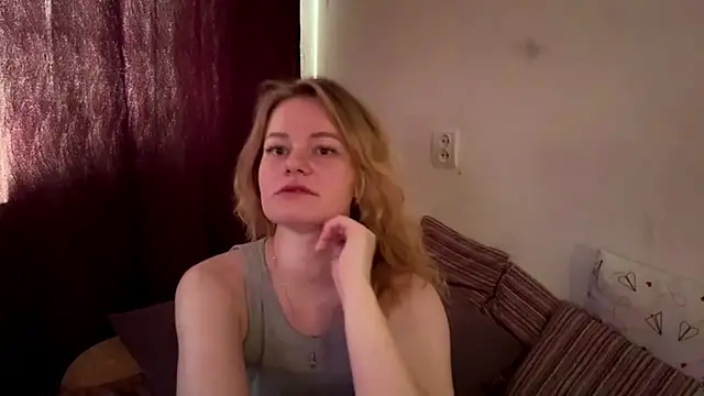 Snapshot of AryaGlow_ chatting on 14, 7, 2026 AryaGlow online show from 14, 7, 2026