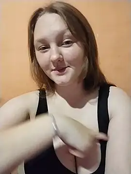 Snapshot of hi__loveee chatting on 23, 7, 2026 hi loveee online show from 23, 7, 2026