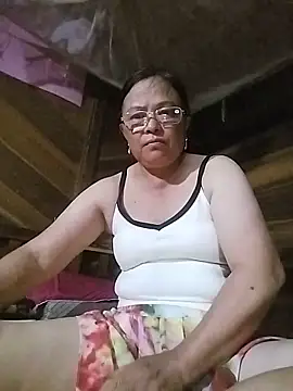 Snapshot of Kaly_love chatting on 1, 7, 2026 Kaly love online show from 1, 7, 2026