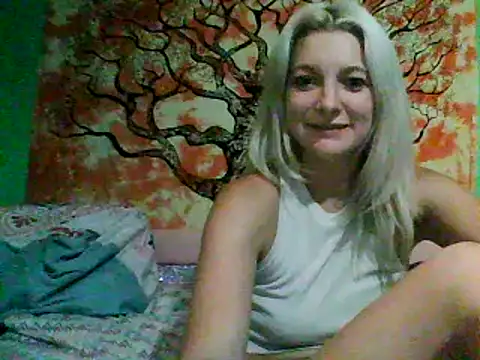 Snapshot of parislayd chatting on 30, 6, 2026 parislayd online show from 30, 6, 2026