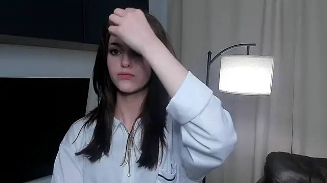 Snapshot of JuleeKnowell chatting on 3, 7, 2026 JuleeKnowell online show from 3, 7, 2026
