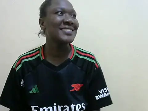 Snapshot of black_eebbony chatting on 4, 7, 2026 black eebbony online show from 4, 7, 2026