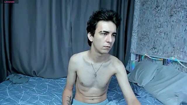 Snapshot of SableClover chatting on 9, 7, 2026 SableClover online show from 9, 7, 2026
