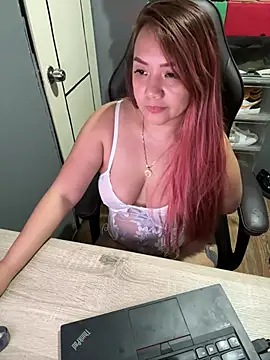 Snapshot of chloe_wonderlust chatting on 14, 7, 2026 chloe wonderlust online show from 14, 7, 2026