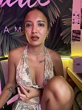 Snapshot of so-hanna chatting on 4, 7, 2026 so-hanna online show from 4, 7, 2026