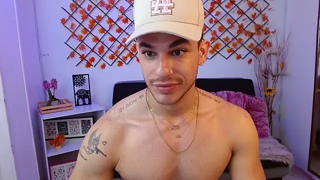  Juan023  online show from 8, 7, 2026