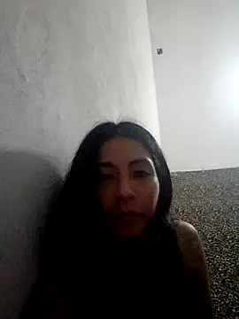 Snapshot of MeganHoott chatting on 4, 7, 2026 MeganHoott online show from 4, 7, 2026