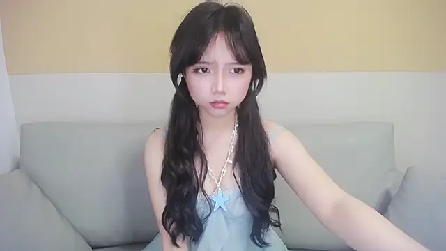 zhen zhen online show from 4, 7, 2026