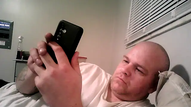 Snapshot of bigdtom89 chatting on 3, 7, 2026 bigdtom89 online show from 3, 7, 2026
