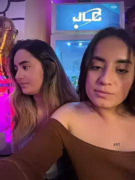 Snapshot of Antonella_Julietaa chatting on 8, 7, 2026 Antonella Julietaa online show from 8, 7, 2026