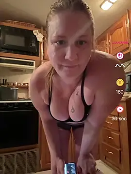 Snapshot of SassyCassie6969 chatting on 7, 7, 2026 SassyCassie6969 online show from 7, 7, 2026