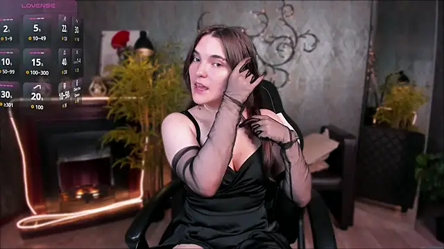 Snapshot of Rune_Veiila chatting on 4, 7, 2026 Rune Veiila online show from 4, 7, 2026
