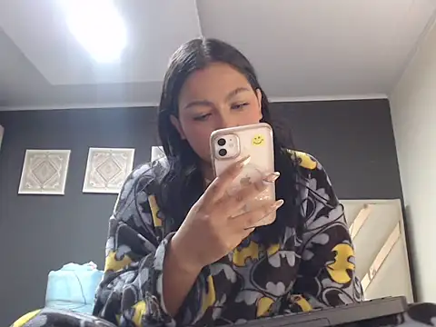 Snapshot of sarajohs chatting on 4, 7, 2026 sarajohs online show from 4, 7, 2026