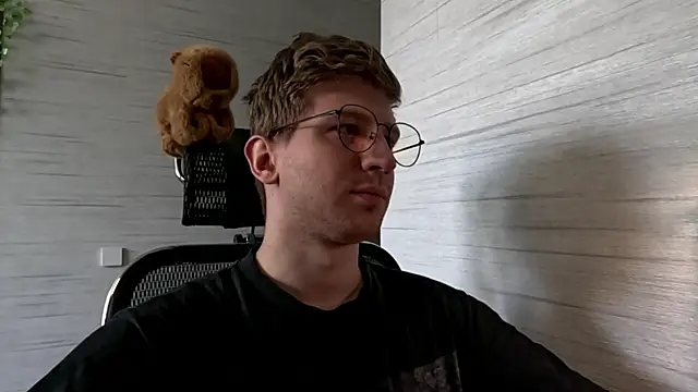 Snapshot of Einar_Nut chatting on 7, 7, 2026 Einar Nut online show from 7, 7, 2026