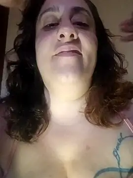 Snapshot of Mannibee chatting on 5, 7, 2026 Mannibee online show from 5, 7, 2026