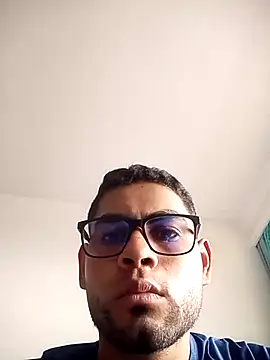 Snapshot of Andres_firefox chatting on 5, 7, 2026 Andres firefox online show from 5, 7, 2026