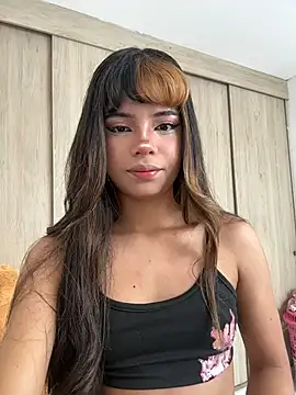 Snapshot of chlloe_larson chatting on 18, 7, 2026 chlloe larson online show from 18, 7, 2026