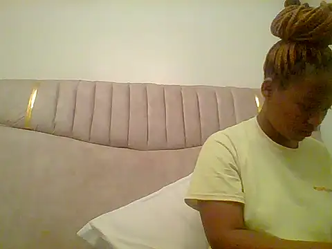 Snapshot of pretty_d0ll chatting on 11, 7, 2026 pretty d0ll online show from 11, 7, 2026