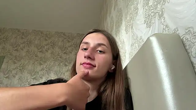 Snapshot of CarolGoldman chatting on 9, 7, 2026 CarolGoldman online show from 9, 7, 2026