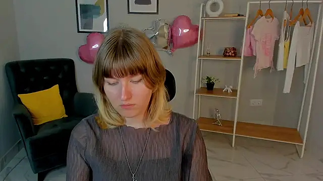 Ashley Little online show from 11, 7, 2026