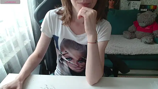   Alisa   online show from 7, 7, 2026