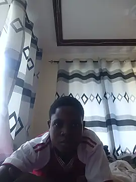 Snapshot of prettycandie chatting on 10, 7, 2026 prettycandie online show from 10, 7, 2026