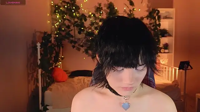 Snapshot of _Arlie_ chatting on 9, 7, 2026 Arlie online show from 9, 7, 2026