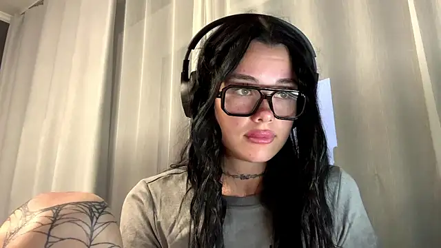 Snapshot of Astrid_XxX chatting on 7, 7, 2026 Astrid XxX online show from 7, 7, 2026