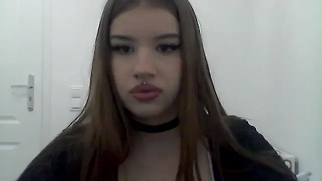 MollyHotTeen online show from 10, 7, 2026