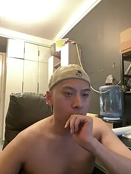 Snapshot of yichen008 chatting on 8, 7, 2026 yichen008 online show from 8, 7, 2026
