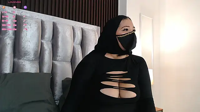 Snapshot of aida_milk chatting on 7, 7, 2026 aida milk online show from 7, 7, 2026
