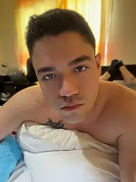 Snapshot of Valentino_ruiz chatting on 15, 7, 2026 Valentino ruiz online show from 15, 7, 2026
