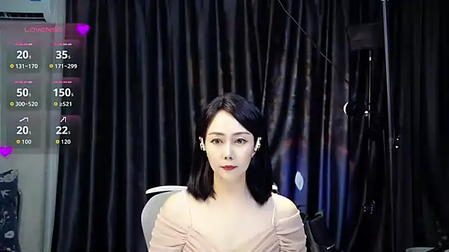 Snapshot of LIli-c2 chatting on 8, 7, 2026 LIli-c2 online show from 8, 7, 2026