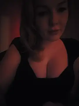 Snapshot of Katy_Brie chatting on 9, 7, 2026 Katy Brie online show from 9, 7, 2026