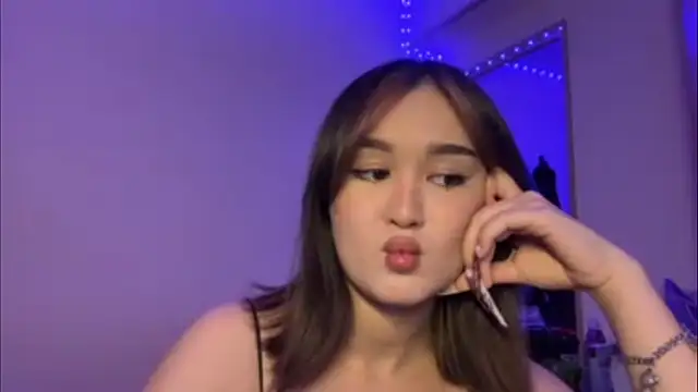 Roxyyass online show from 8, 7, 2026