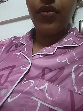 Snapshot of sharmilasingh89 chatting on 9, 7, 2026 sharmilasingh89 online show from 9, 7, 2026