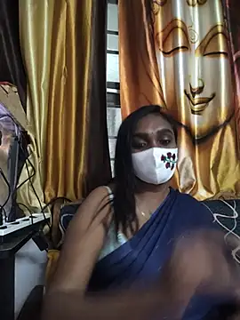 Snapshot of Dhaarani-cam chatting on 18, 7, 2026 Dhaarani-cam online show from 18, 7, 2026
