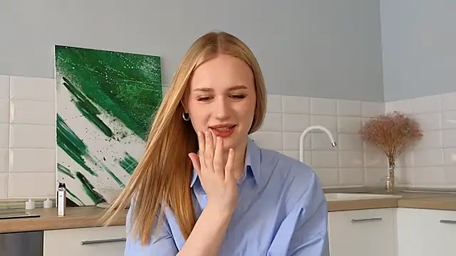 Snapshot of HanneloreChemell chatting on 10, 7, 2026 HanneloreChemell online show from 10, 7, 2026