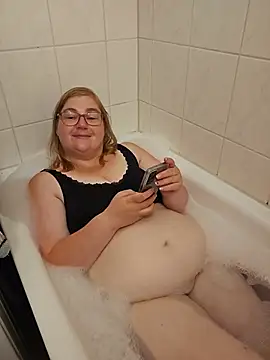 XX-LunaBliss-Xx online show from 10, 7, 2026
