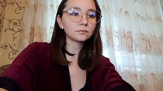 Snapshot of IsabelKim_ chatting on 11, 7, 2026 IsabelKim online show from 11, 7, 2026