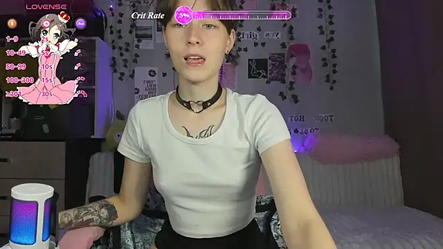 Snapshot of EllieFromTheMoon chatting on 13, 7, 2026 EllieFromTheMoon online show from 13, 7, 2026