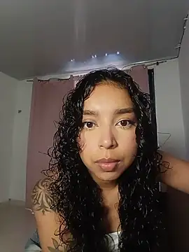 Snapshot of Molly00_ chatting on 9, 7, 2026 Molly00 online show from 9, 7, 2026