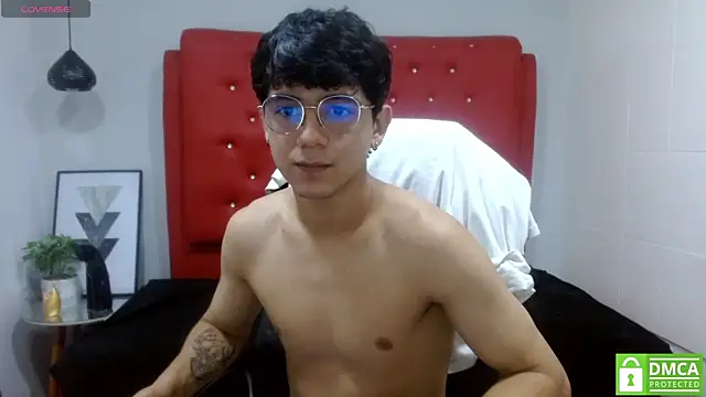 Snapshot of axel_rose20 chatting on 18, 7, 2026 axel rose20 online show from 18, 7, 2026