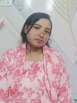 Snapshot of queen_1211 chatting on 9, 7, 2026 queen 1211 online show from 9, 7, 2026