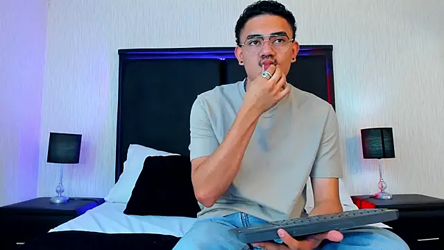 Snapshot of JadenJake chatting on 13, 7, 2026 JadenJake online show from 13, 7, 2026