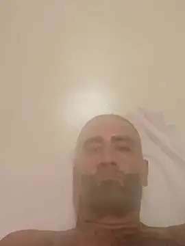 LA guy host online show from 11, 7, 2026