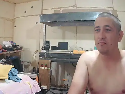 Snapshot of DenMaretxx chatting on 9, 7, 2026 DenMaretxx online show from 9, 7, 2026