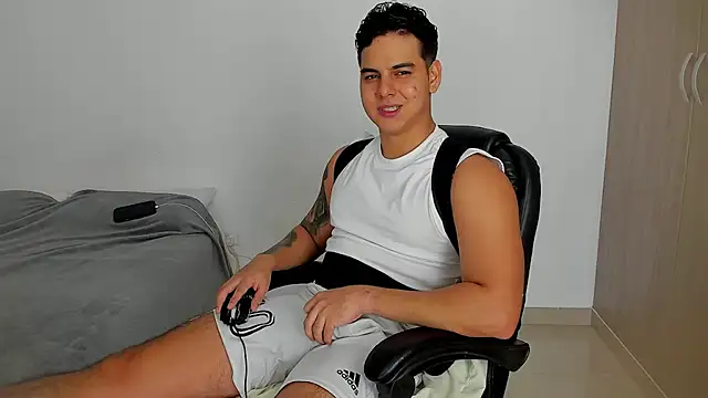 Snapshot of michael__jackzon chatting on 12, 7, 2026 michael jackzon online show from 12, 7, 2026
