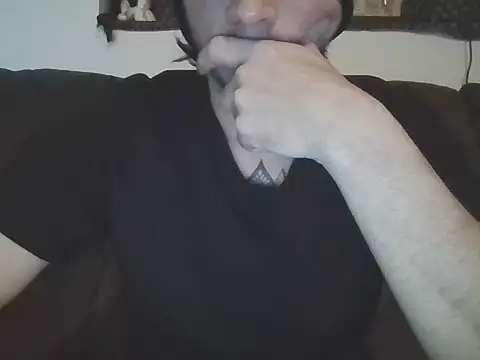 Snapshot of FestiveFantasy42 chatting on 12, 7, 2026 FestiveFantasy42 online show from 12, 7, 2026